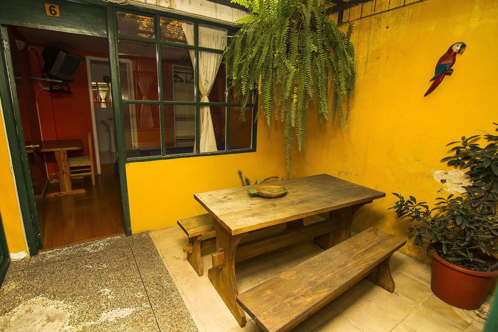Hostal Alcala كويتو المظهر الخارجي الصورة